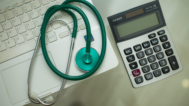 LIBERAMOS O CONTROLAMOS